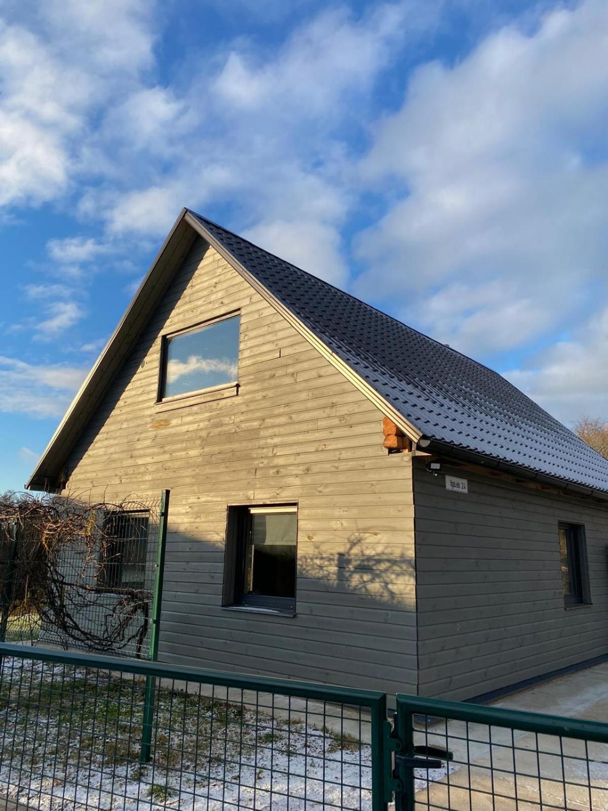 Emitai House